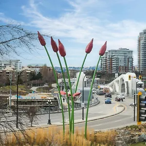 https://bridge-view-suite-by-iris-properties.richmond-hotels.com