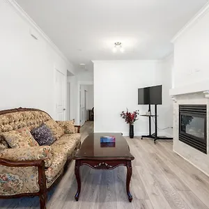 https://explore-vancouver-from-deluxe-2b-1b-basement.richmond-hotels.com